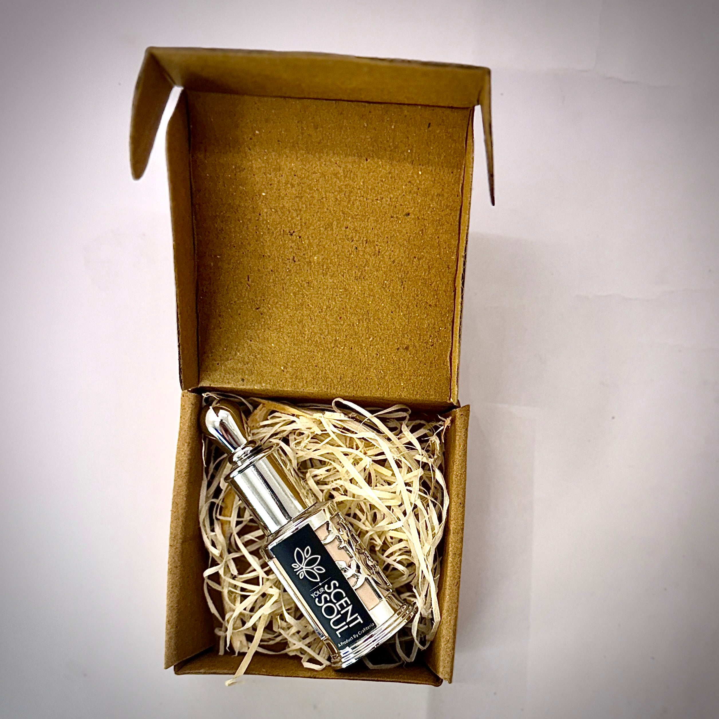 Attar "Sehra" Exotic Arabian Fragrance | Long-lasting & Non Alcoholic - 14 ml pack comes in a premium box packaging